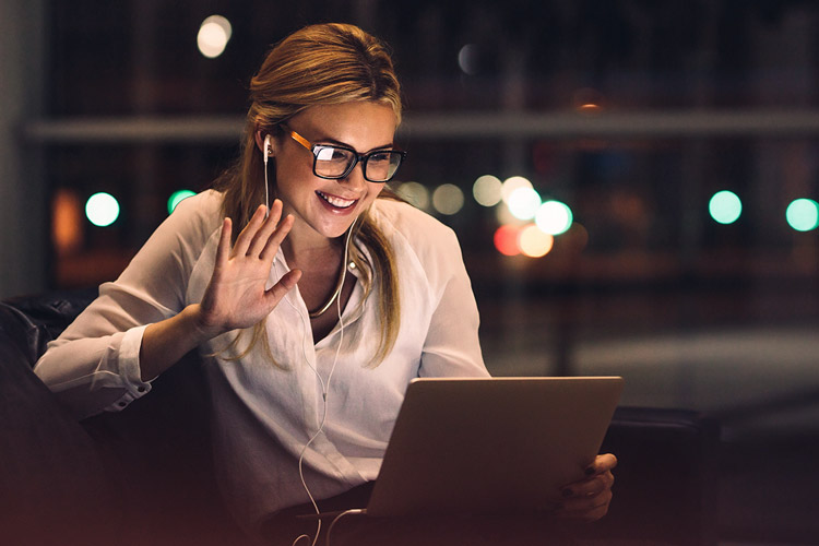 Woman using Marriott GPNS Internet